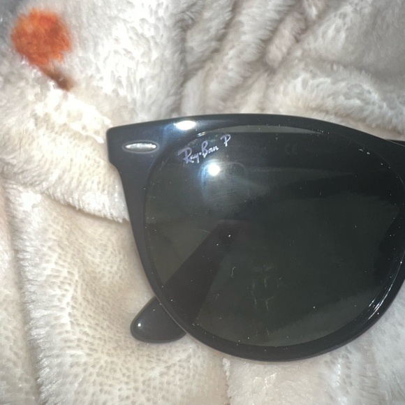Ray ban sunglasses. Black. Lightly used - Picture 6 of 6